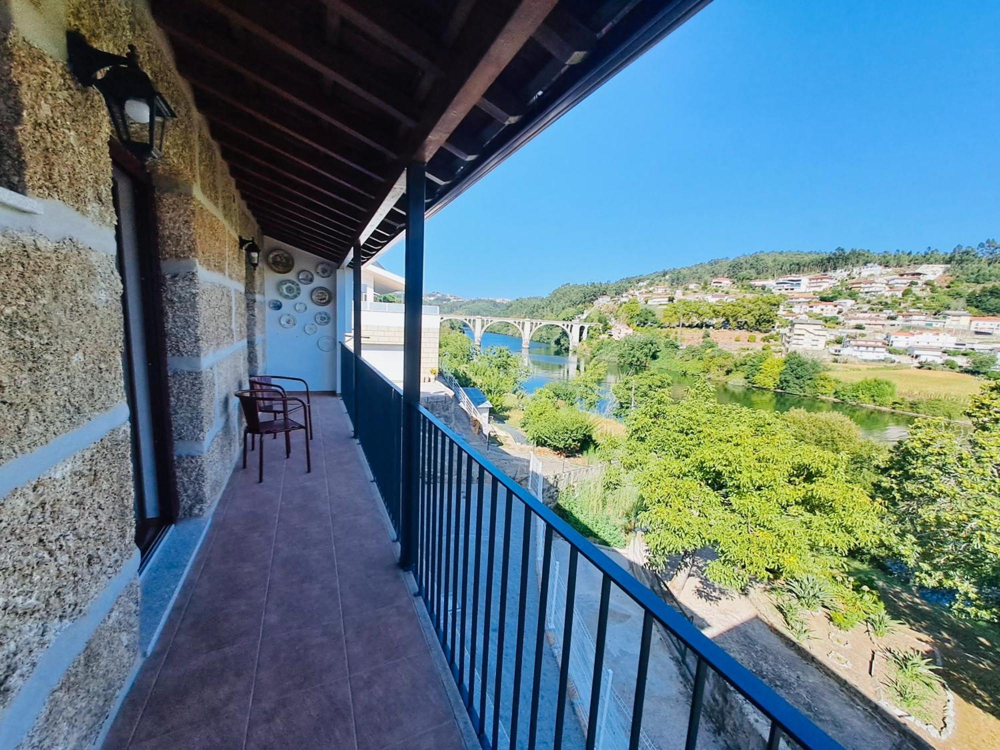 Burguesinha Al Entre-Os-Rios Apartment Ngoại thất bức ảnh